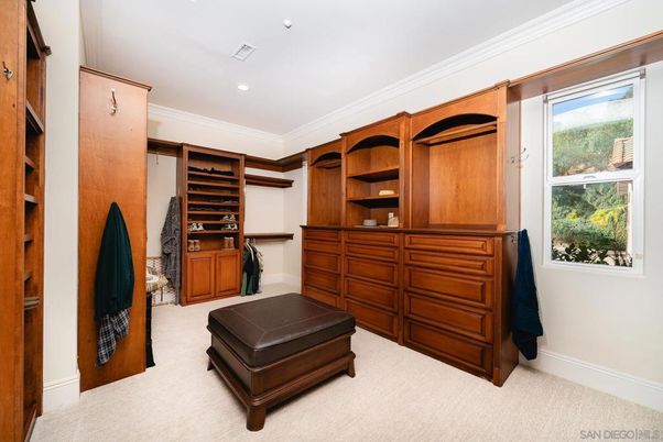 Interior, Recessed Lighting, Walk-in Closets