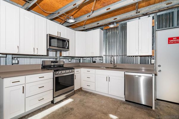 Interior, Kitchen, Stainless Steel Appliances, Wooden Beams, Wooden Ceilings