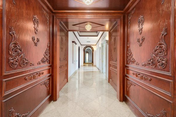Interior, Wooden Walls