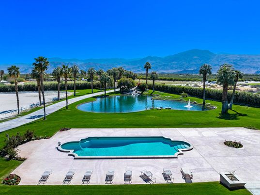 Exterior, Pool, Water