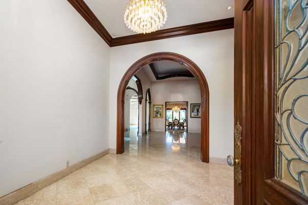 Chandelier, Interior, Recessed Lighting