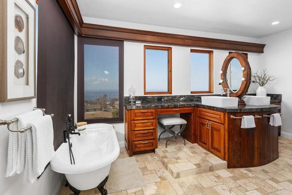 Bathroom, Free Standing Baths, Interior, Recessed Lighting