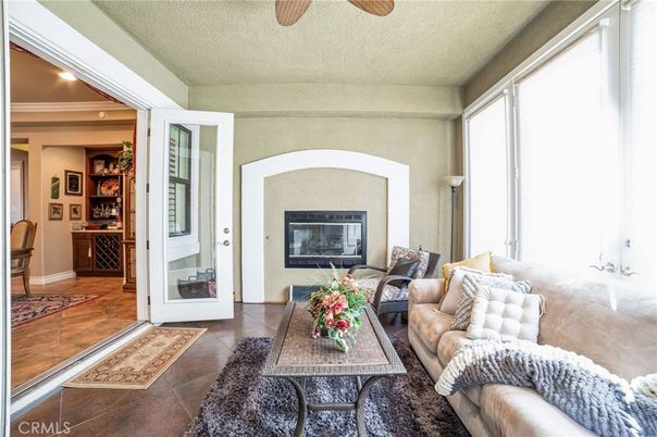 Fireplace, Interior, Living room