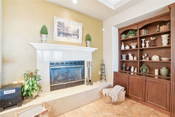 Fireplace, Interior, Recessed Lighting