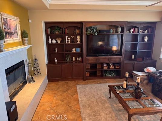 Fireplace, Interior, Living room