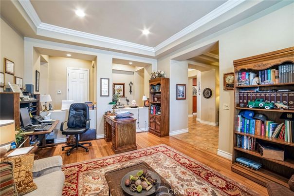 Home Office, Interior, Recessed Lighting, Wood Texture Flooring