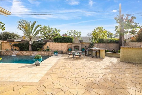 Exterior, Fireplace, Pool
