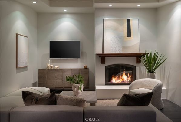 Fireplace, Interior, Living room, Recessed Lighting