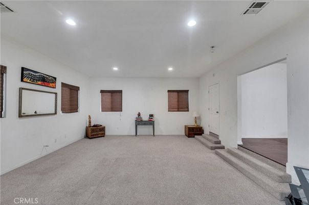 Empty room, Interior, Recessed Lighting