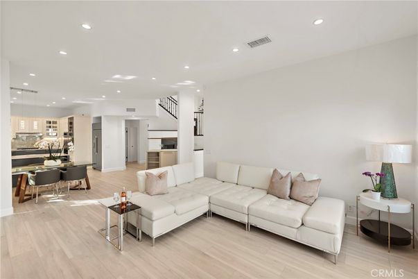 Dining room, Interior, Kitchen, Living room, Pendant Lights, Recessed Lighting, Wood Texture Flooring