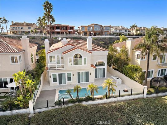 Exterior, Facade, Pool, Spanish Mediterranean