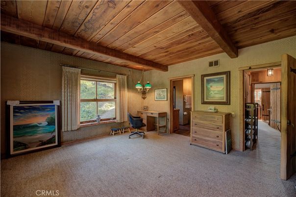 Chandelier, Home Office, Interior, Wooden Beams, Wooden Ceilings
