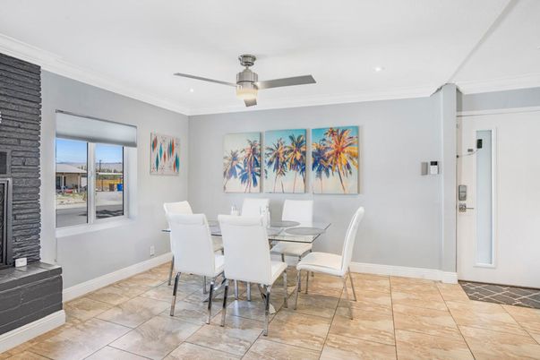 Dining room, Interior, Recessed Lighting