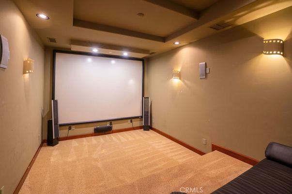 Empty room, Interior, Projection Screen, Recessed Lighting, Theatre Room