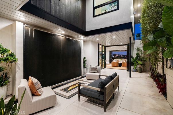 Fireplace, Interior, Living room, Recessed Lighting