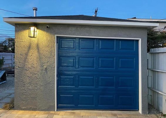 Detached Garage, Exterior