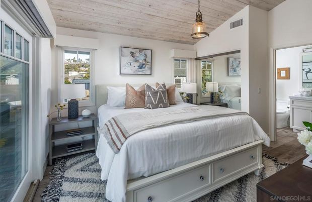 Bedroom, Interior, Wooden Ceilings