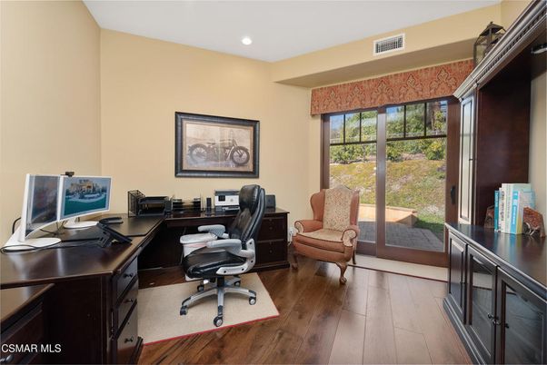 Home Office, Interior, Recessed Lighting, Wood Texture Flooring