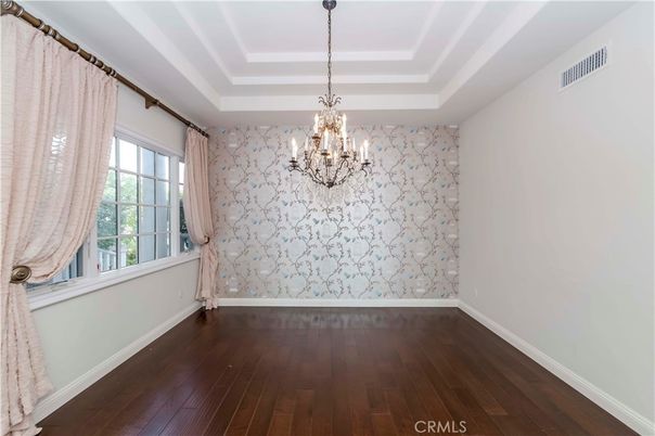 Chandelier, Empty room, Interior, Wood Texture Flooring