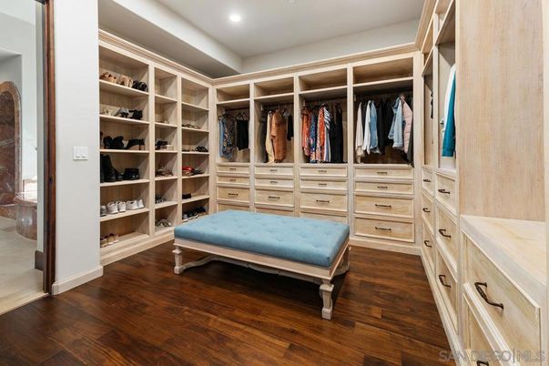 Interior, Recessed Lighting, Walk-in Closets, Wood Texture Flooring