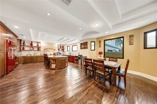 Dining room, Interior, Kitchen, Recessed Lighting, Wood Texture Flooring