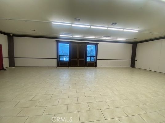 Empty room, Interior, Projection Screen, Recessed Lighting