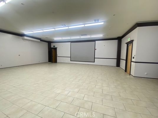 Empty room, Interior, Projection Screen