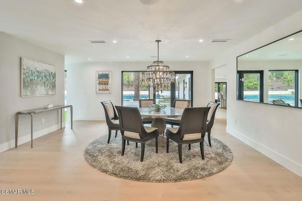 Chandelier, Dining room, Interior, Recessed Lighting, Wood Texture Flooring