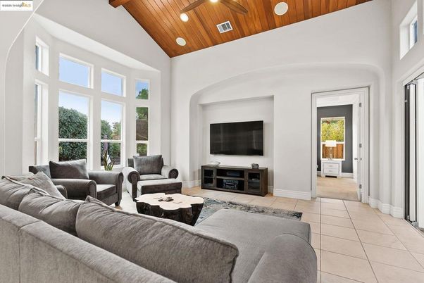 Interior, Living room, Recessed Lighting, Wooden Beams, Wooden Ceilings