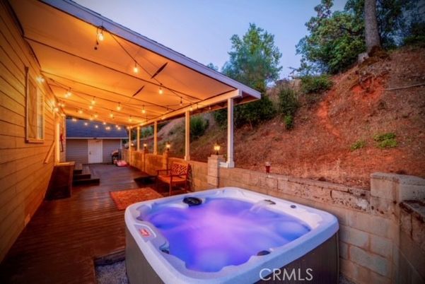 Exterior, Hot Tub