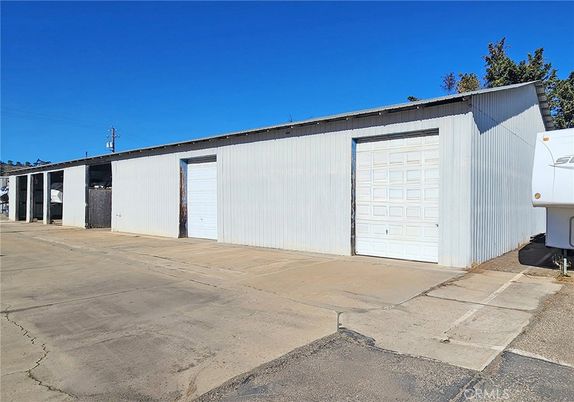 Detached Garage, Exterior