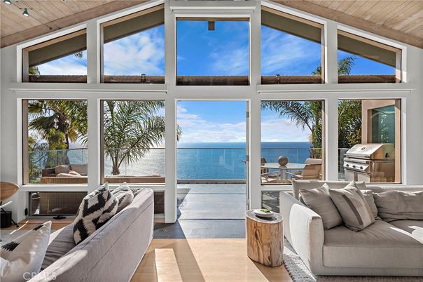 Interior, Sun Room, Water, Wooden Ceilings, Wood Texture Flooring