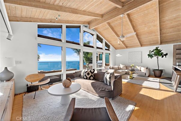 Interior, Living room, Water, Wooden Beams, Wooden Ceilings, Wood Texture Flooring
