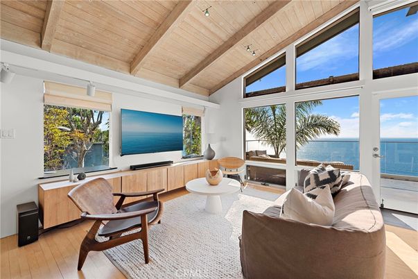 Interior, Living room, Water, Wooden Beams, Wooden Ceilings, Wood Texture Flooring