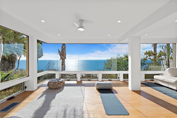Interior, Recessed Lighting, Water, Wood Texture Flooring