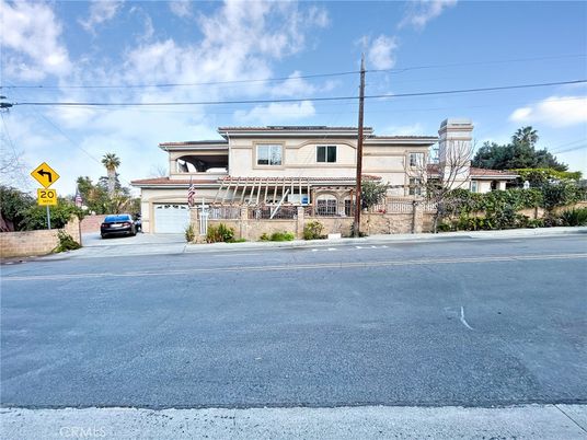 Attached, Exterior, Facade, Mediterranean