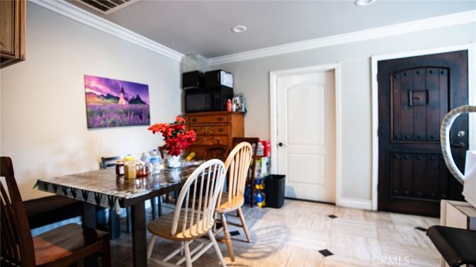 Dining room, Interior, Recessed Lighting