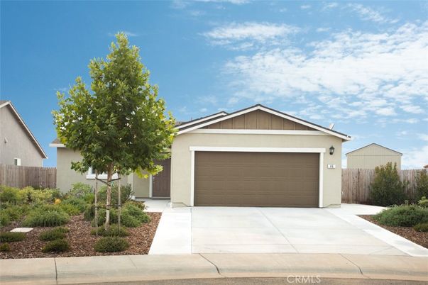 Attached, Exterior, Facade, American Craftsman