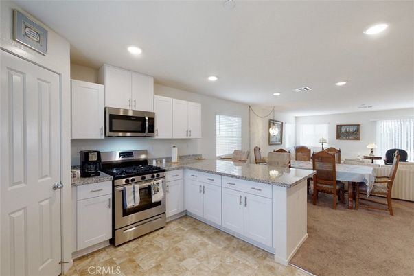 Dining room, Interior, Kitchen, Recessed Lighting, Stainless Steel Appliances