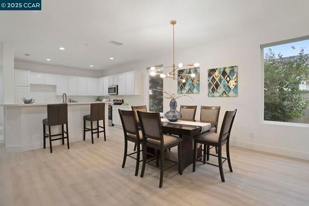 Dining room, Interior, Kitchen, Pendant Lights, Recessed Lighting, Wood Texture Flooring