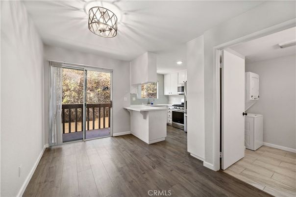 Chandelier, Interior, Kitchen, Recessed Lighting, Wood Texture Flooring