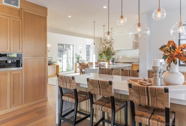 Dining room, Interior, Kitchen, Pendant Lights, Recessed Lighting, Wood Texture Flooring