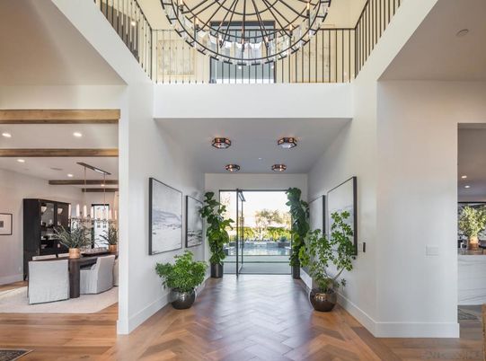 Interior, Pendant Lights, Recessed Lighting, Wood Texture Flooring