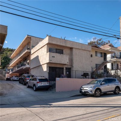 Exterior, Facade, Modern
