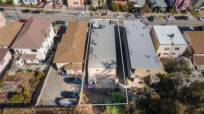 Exterior, Drone