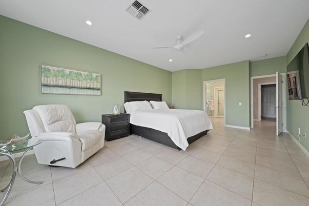Bedroom, Interior, Recessed Lighting