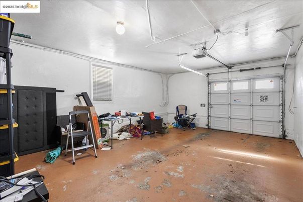 Garage, Interior