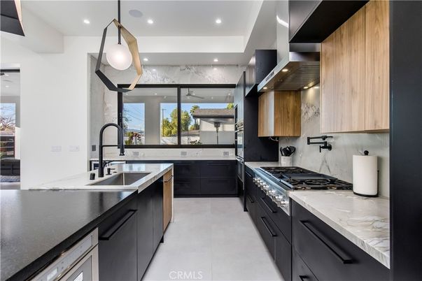 Interior, Kitchen, Pendant Lights, Recessed Lighting, Stainless Steel Appliances