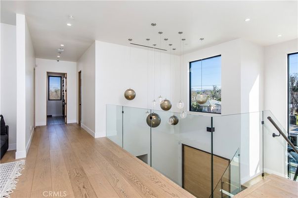 Interior, Pendant Lights, Recessed Lighting, Wood Texture Flooring