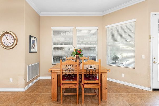 Dining room, Interior
